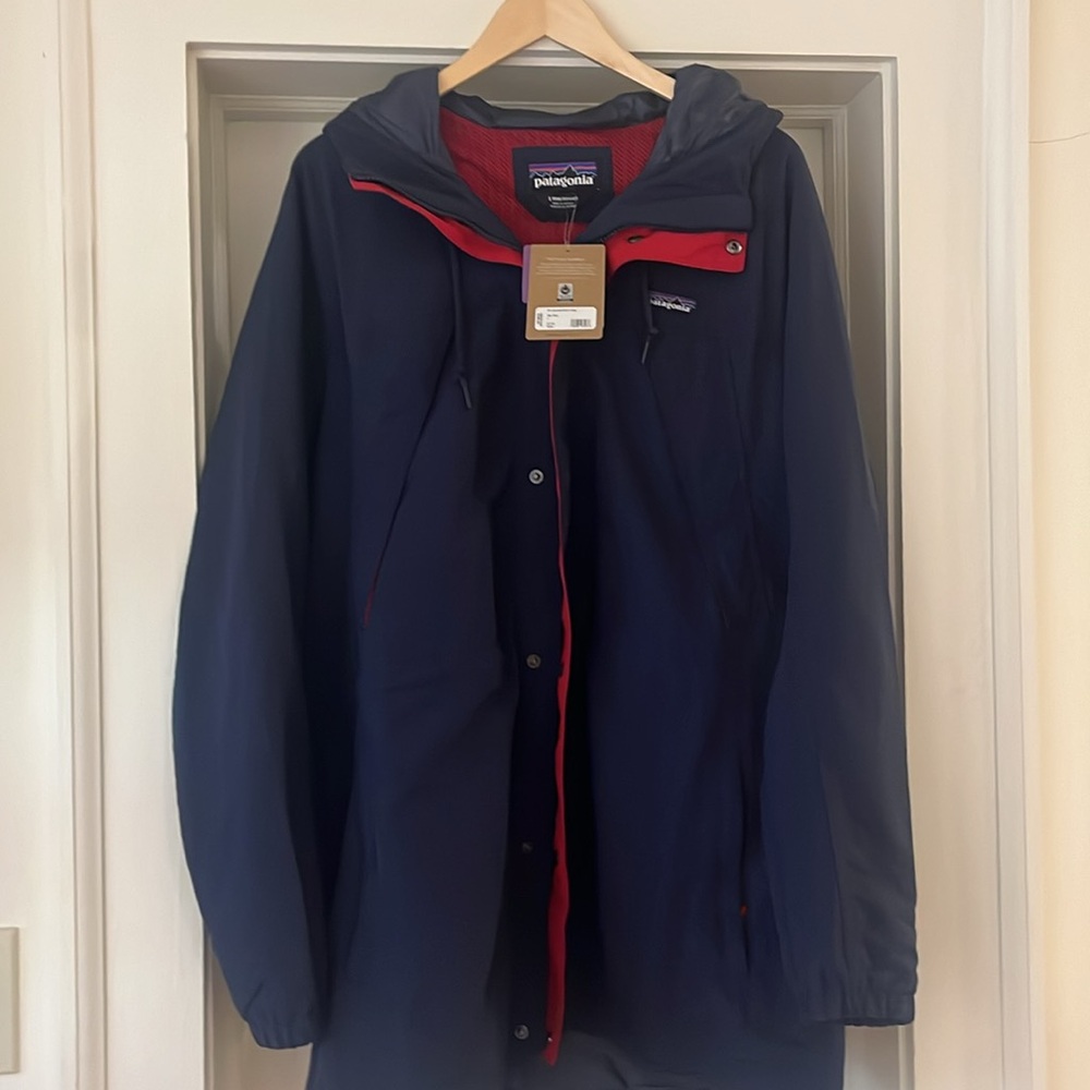 Patagonia Nylon  Parka, New Navy, Size L. Style 20730